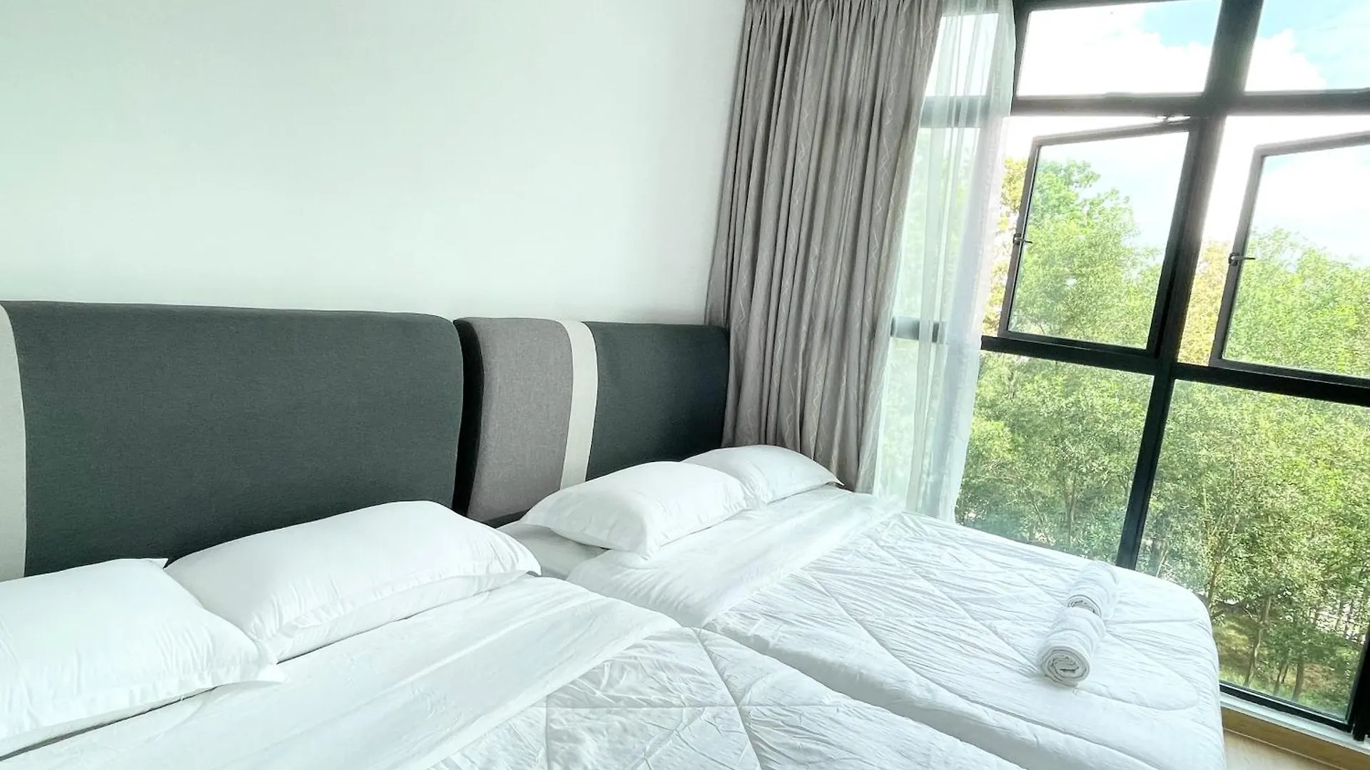 1Min To Bukitindah Aeon Skyloft 3Br Muji Poolview Apartment Johor Bahru Malaysia